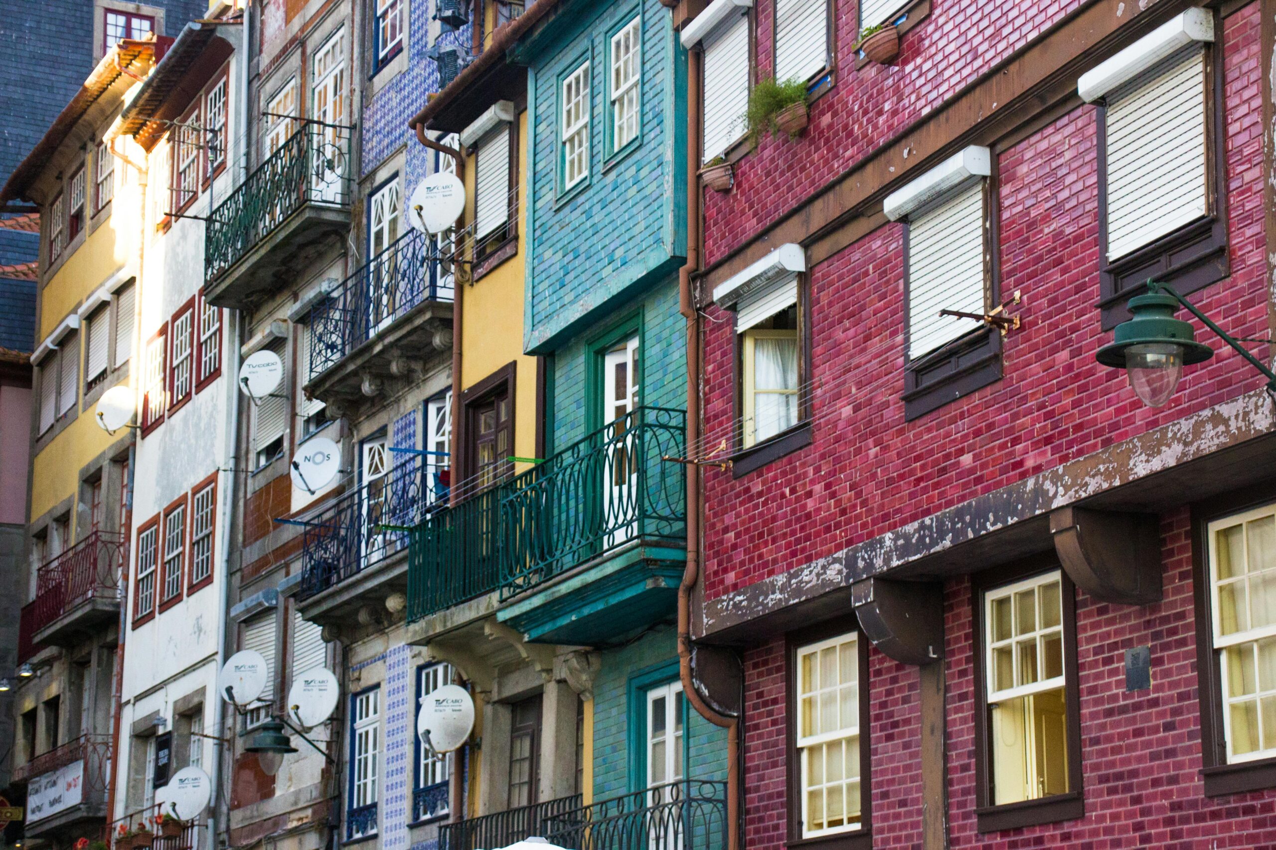 Vibrant, traditional multi-story buildings in Porto's historic district.